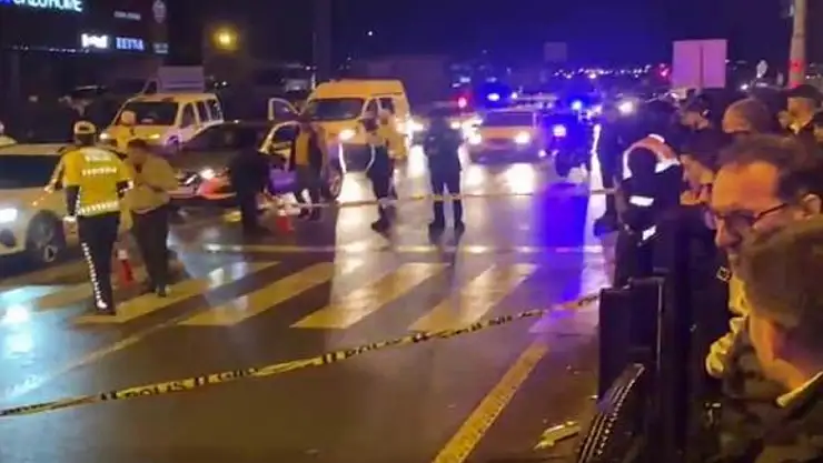 Üniversiteli kıza otomobil çarptı
