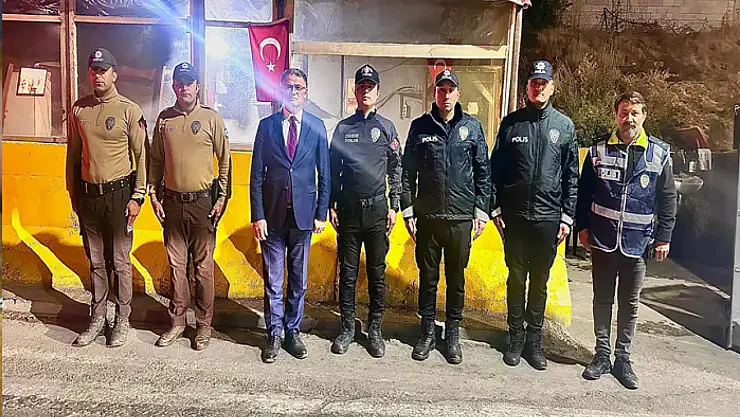 Vali Balcı'dan, Edremit Polis Yol Kontrol Noktası'na ziyaret