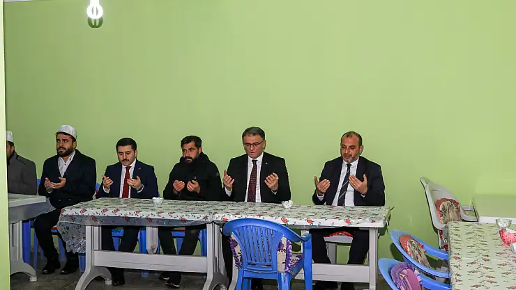 Vali Balcı'dan Yangında Hayatını Kaybeden Bebeğin Ailesine Ziyaret