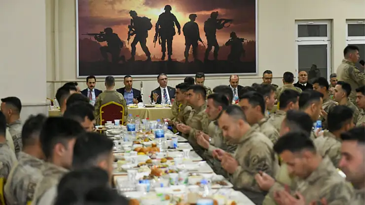 Vali Balcı jandarma personeliyle iftar açtı