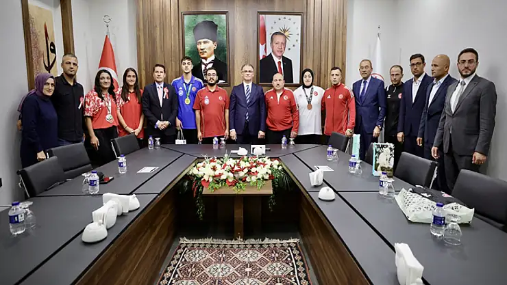 Vali Balcı milli sporcuları kabul etti