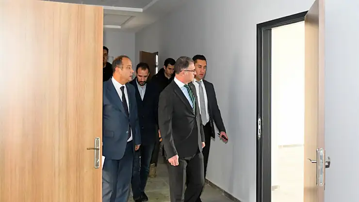Vali Balcı okul inşaatlarını inceledi