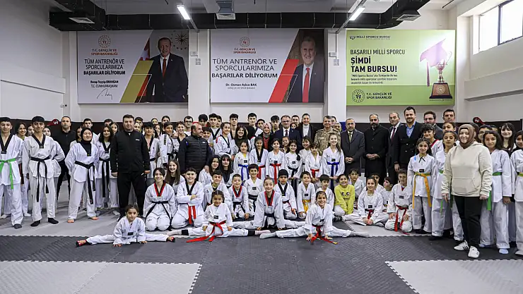 Vali Balcı sporcu fabrikalarını gezdi
