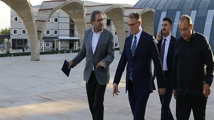 Vali Balcı, Tıbbiye Camii Külliyesi çalışmalarını inceledi