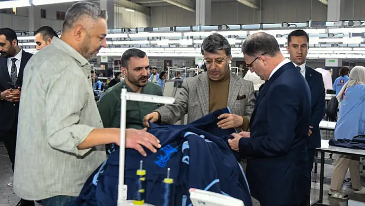 Vali Balcı ve Milletvekili Türkmenoğlu'ndan tekstil fabrikalarına ziyaret