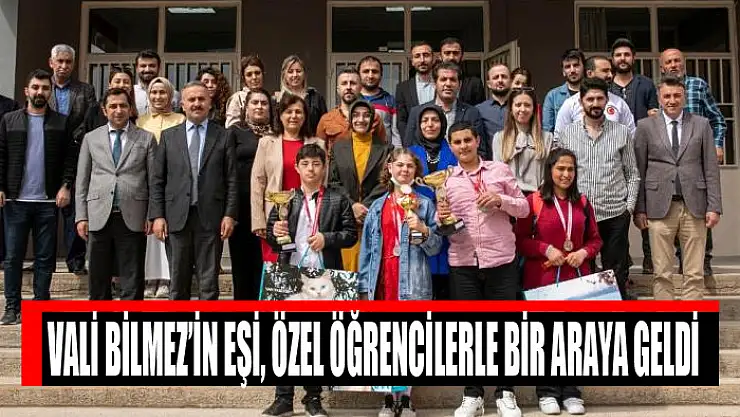 Vali Bilmez'in eşi, özel öğrencilerle bir araya geldi