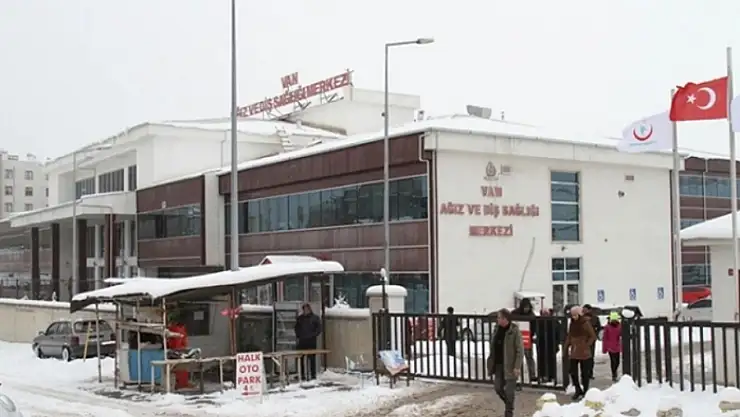 Van Ağız ve Diş Sağlığı Merkezi'nden MHRS mobil uygulamayla randevu kolaylığı