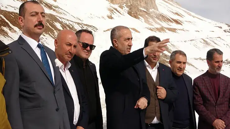 Van-Bahçesaray yolu 5 ay sonra ulaşıma açılıyor