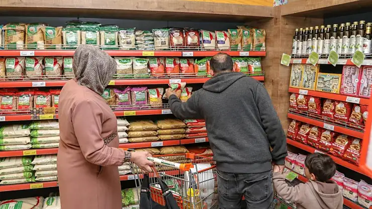 Van Büyükşehir Belediyesi 'Sosyal Kart' dağıtımına başladı