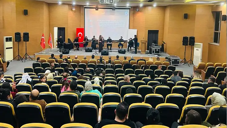 Van Büyükşehir Belediyesinden Polis Günü konseri