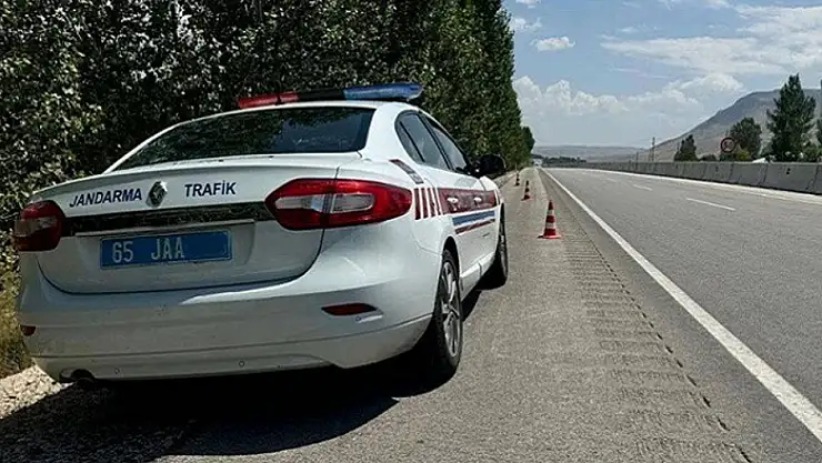 Van'da 105 araç trafikten men edildi