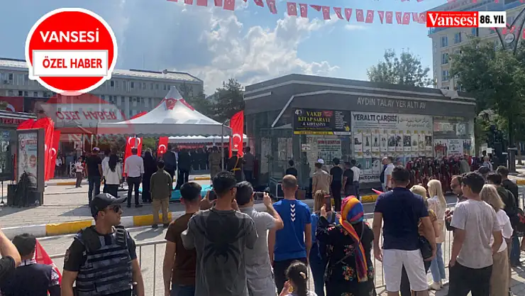 Van'da 30 Ağustos Kutlamaları
