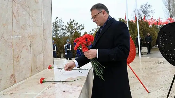Van'da Çanakkale Zaferi'nin 109. yıl dönümü kutlandı