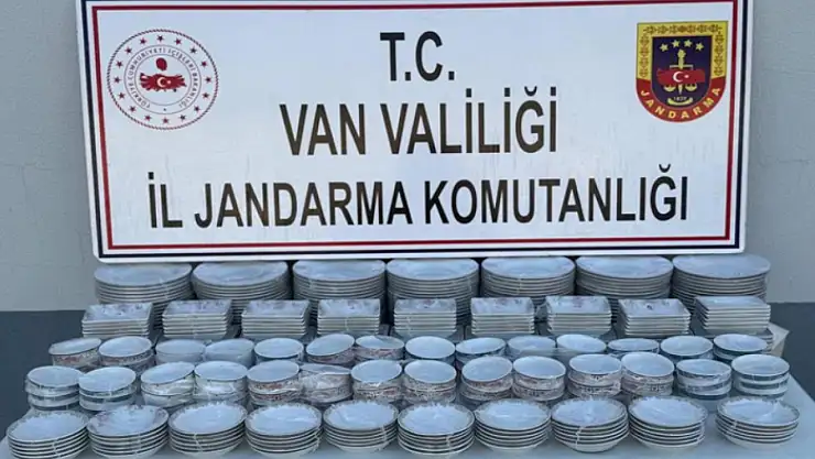 Van'da çok sayıda gümrük kaçağı malzeme ele geçirildi