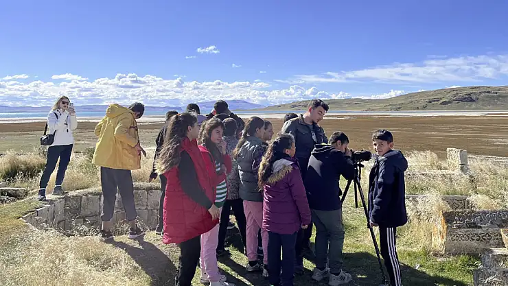 Van'da doğa yürüyüşü ve kuş gözlemi etkinliği düzenlendi
