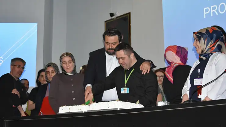 Van'da ebeler haftası kutlandı
