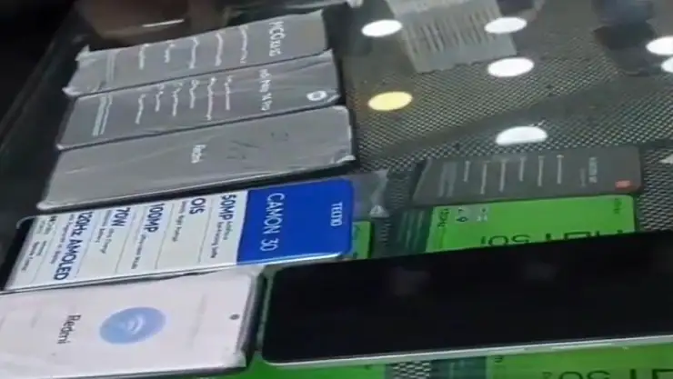 Van'da kaçak cep telefonu ele geçirildi