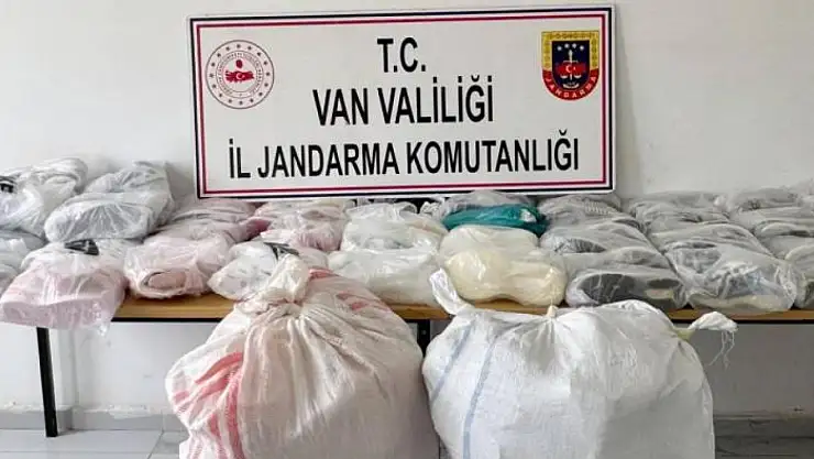 Van'da kaçak sigara ele geçirildi
