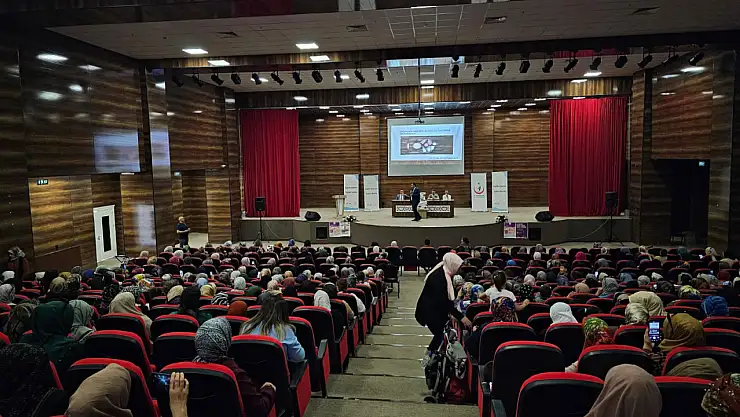 Van'da kalp sağlığı, hipertansiyon ve tuz semineri yoğun ilgi gördü