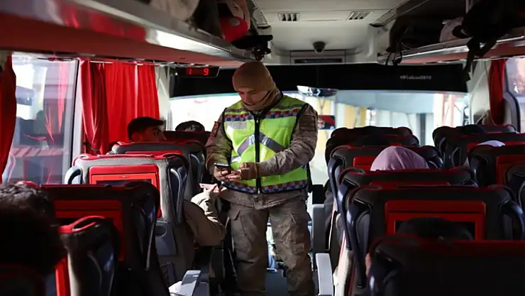 Van'da kesinleşmiş cezası olan 3 kişi yakalandı