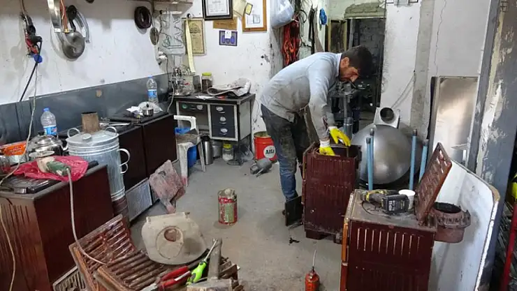 Van'da kış hazırlığı: Sobacılar çarşısında üretim hızlandı
