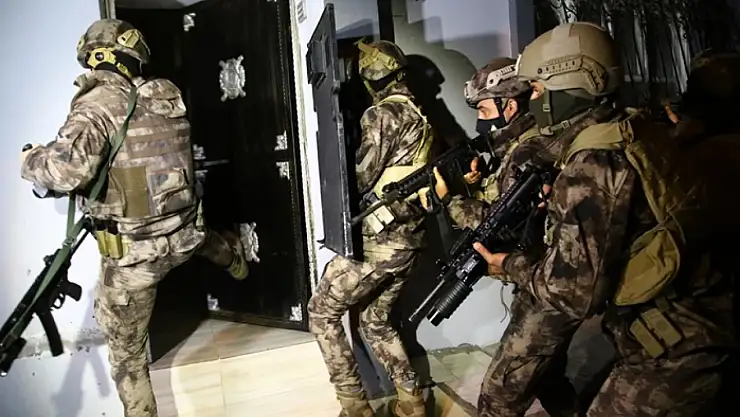 Van'da Mahzen-12 operasyonu