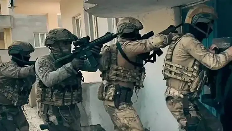 Van'da Mahzen-30 operasyonu