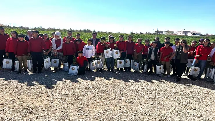 Van'da öğrenciler doğa bilinci için fidan dikecek