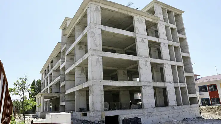 Van'da okul inşaatları devam ediyor