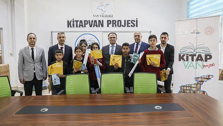 Van'da PTT kitap projesi devam ediyor