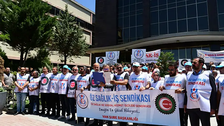 Van'da sağlık emekçilerinden TÜHİS'in zam teklifine tepki