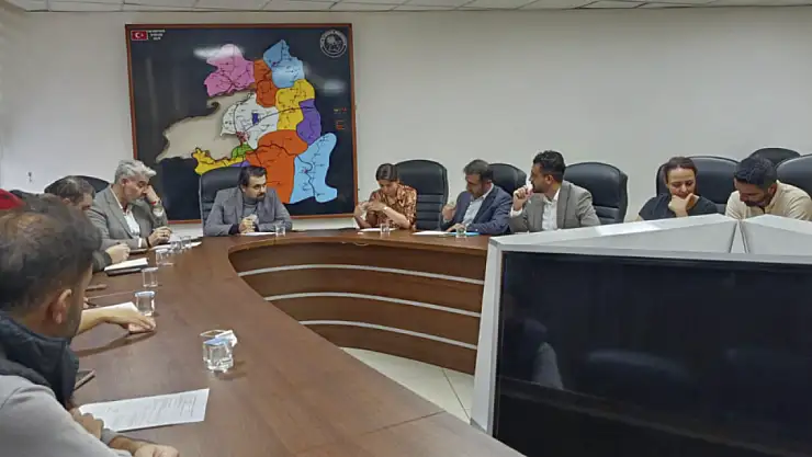 Van'da sağlık yatırımları ve kurumsal dönüşüm toplantısı düzenlendi