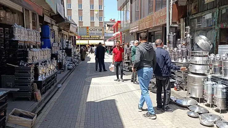 Van'da 'Tarihi Çarşı'da hareketlilik