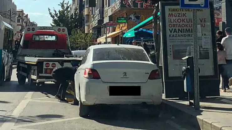 Van'da usulsüz park edilen araç sürücülerine ceza yağıyor
