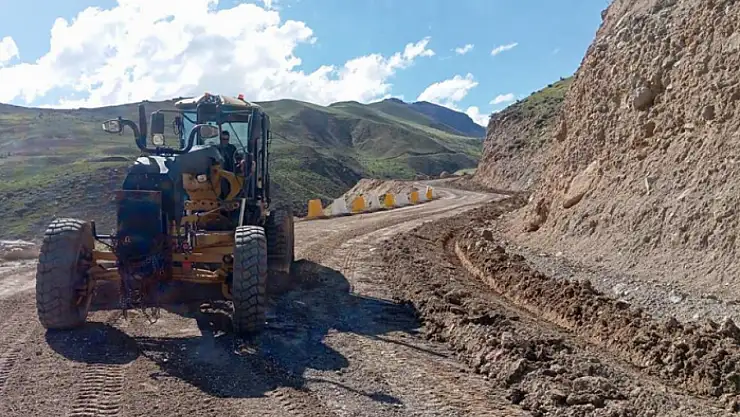 Van'da yol ve altyapı çalışmaları