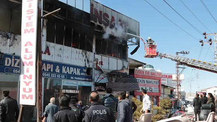 Van'daki yangınla ilgili açıklama geldi