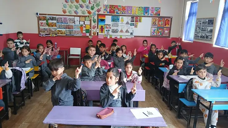 Van'dan 3 proje Maarifin Yüz Akı dergisinde yayınlandı