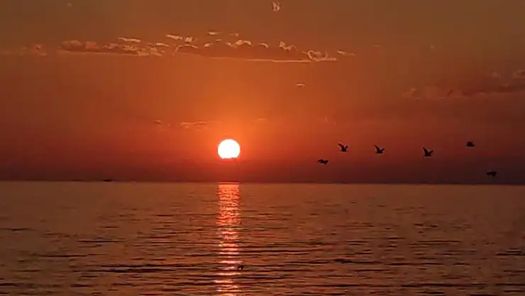 Van Gölü'nde gün batımı