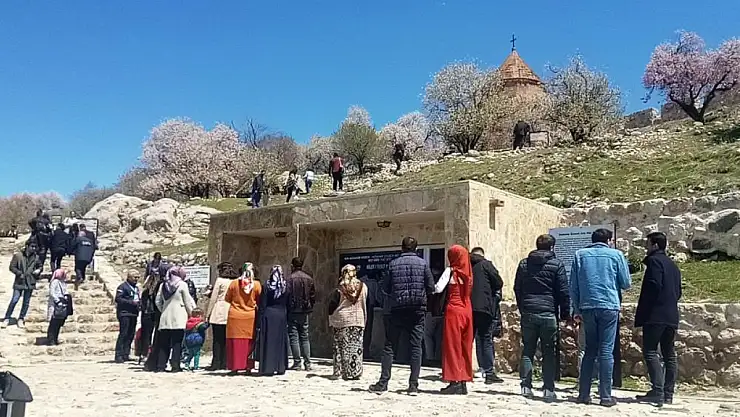 Van'ın müze ve ören yerlerine ziyaretçi akını