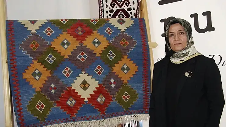 Van kilim motifleri hediyelik eşyalara yansıtıldı