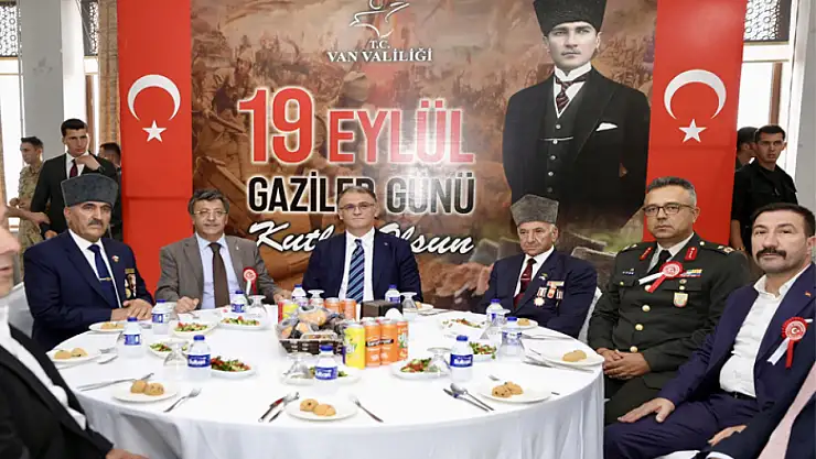 Vanlı gaziler yemekte ağırlandı