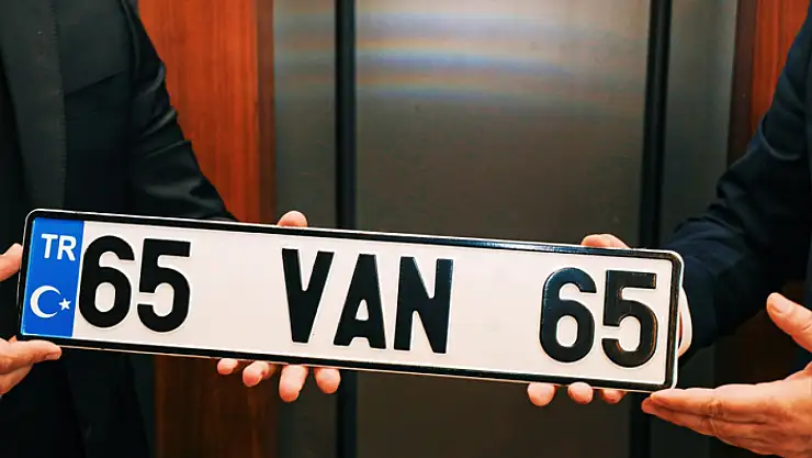 Vanlı iş insanı Toprak'tan 65 VAN 65 plakasına rekor teklif