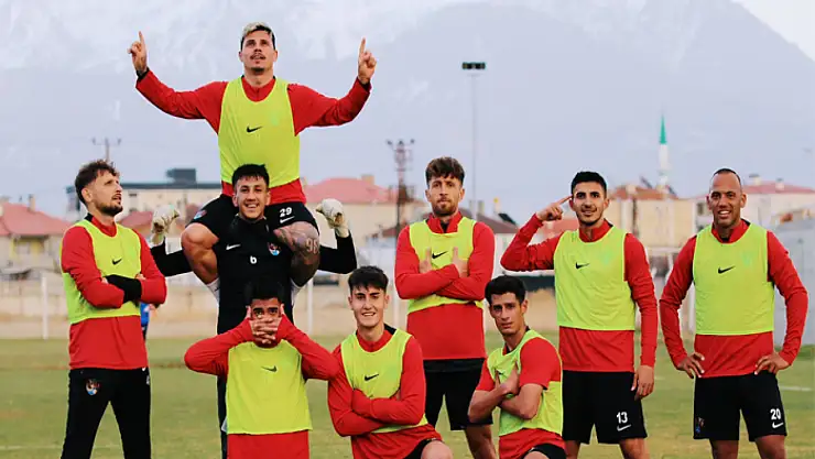 Vanspor'da Beyoğlu Yeni Çarşıspor maçı hazırlıkları sürüyor