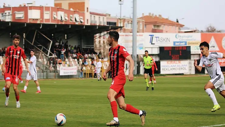Vanspor şampiyonluk, Diyarbekirspor küme düşmemenin derdinde