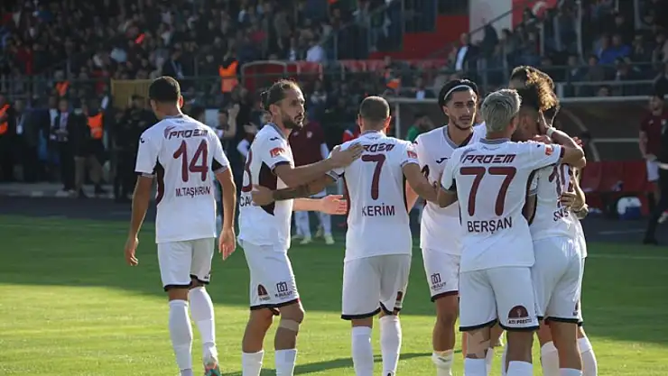 Vanspor'u yenen Elazığspor rekora koşuyor