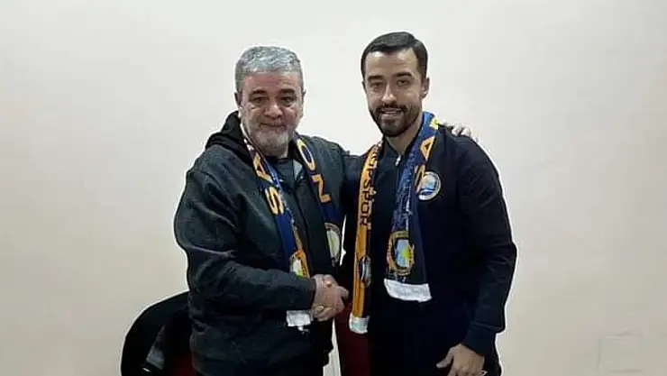 Vanspor'un eski futbolcusu Mehmet Özdıraz Küçükçekmece Sinopspor'da