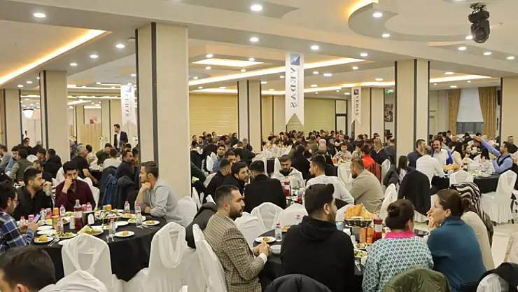 VEDAŞ çalışanları iftarda bir araya geldi