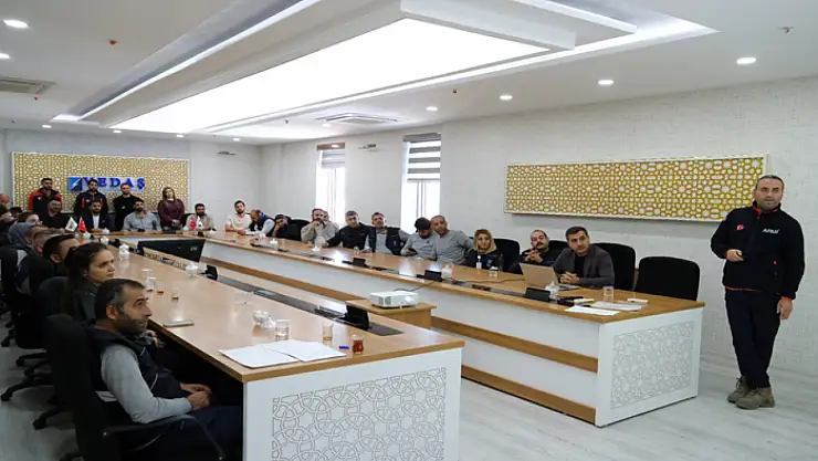 VEDAŞ çalışanlarına eğitim verildi