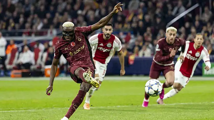 Victor Osimhen'den Avrupa'da ilk hat-trick