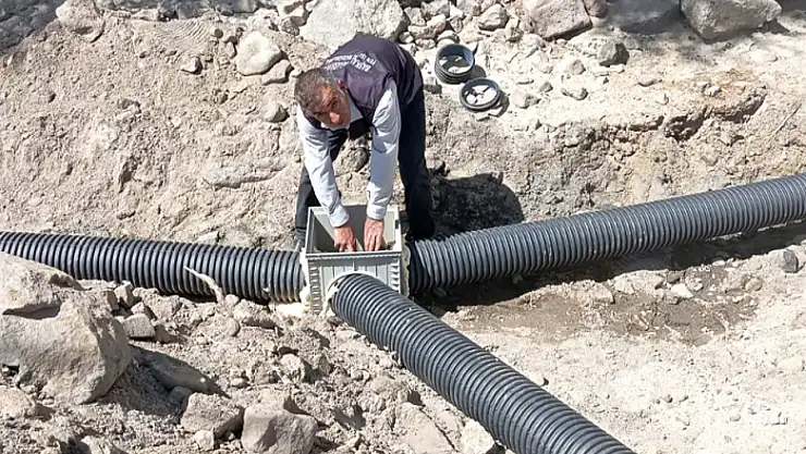 Yavuzlar Mahallesi'nde altyapı çalışması